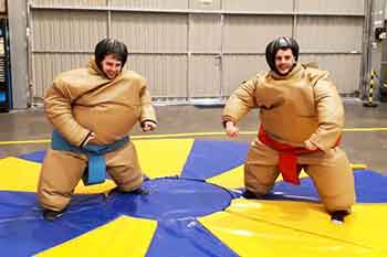 Pruebas de humor amarillo lucha sumo