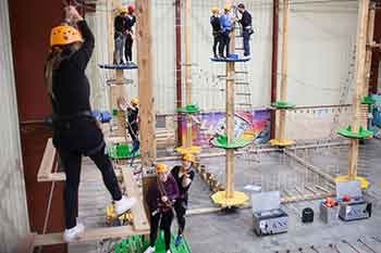 Paso de ángulos en el parque de aventuras KNS Aventura Park de Basauri