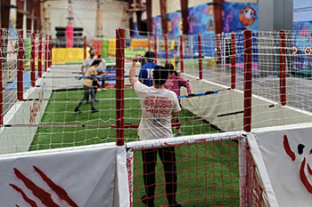 Futbolín humano